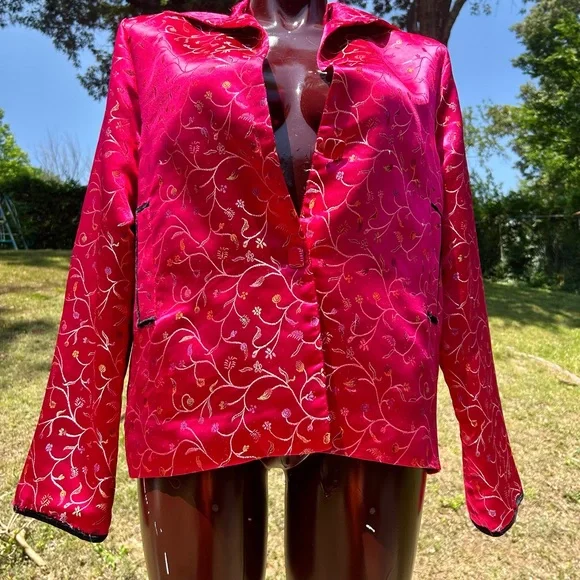 Luxury Pink Blazer - Picture 6 of 6